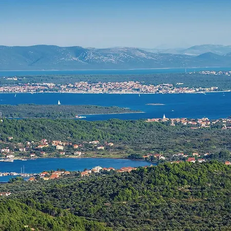 2 Bedroom In Zizanj *