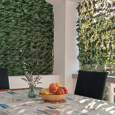 Casa de Férias In Zizanj With Kitchen *