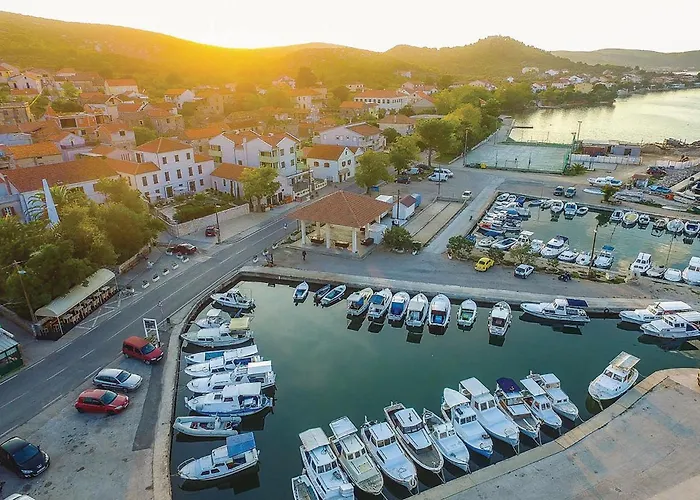 Amazing In Zizanj With Wifi * Rivanj