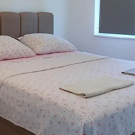 Amazing In Zizanj With Wifi Сasa de vacaciones Rivanj